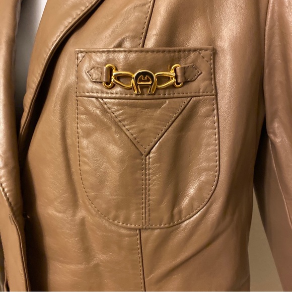 ❤️ SOLD Vintage Etienne Aigner Brown Leather 2 Button Jacket Gold Metal Size 12 - Picture 6 of 16